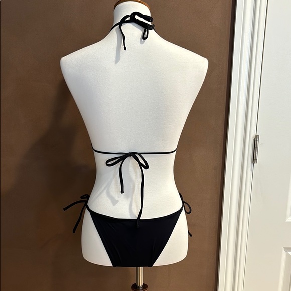 Guess Black and White Bikini - Picture 4 of 4